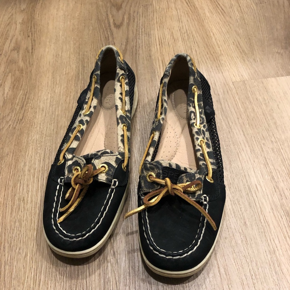 Sperry Tan and Black Boat Shoes
